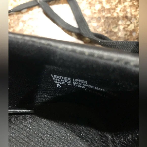 Kenneth Cole Women’s Black Leather Sneakers Size 8- New - Picture 6 of 9